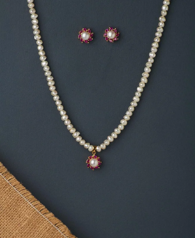 Playful bead necklaces-Floral Real Pearl Necklace Set