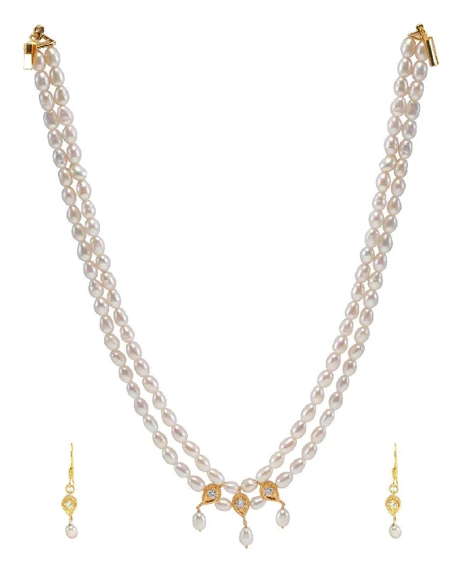 Sleek bar necklaces-Pretty Pearl Necklace Sets