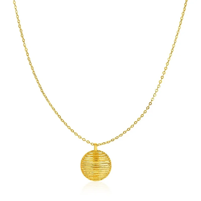 Tight clasp necklaces-14k Yellow Gold Necklace with Round Diamond Cut Line Pattern Pendant