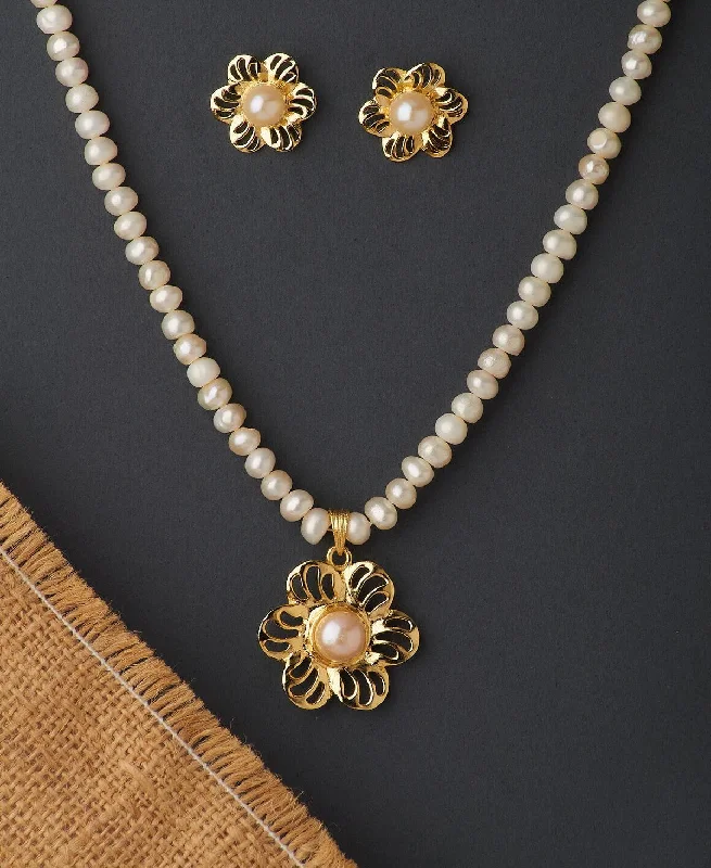 Fine bead necklaces-Floral Real Pearl Necklace Set