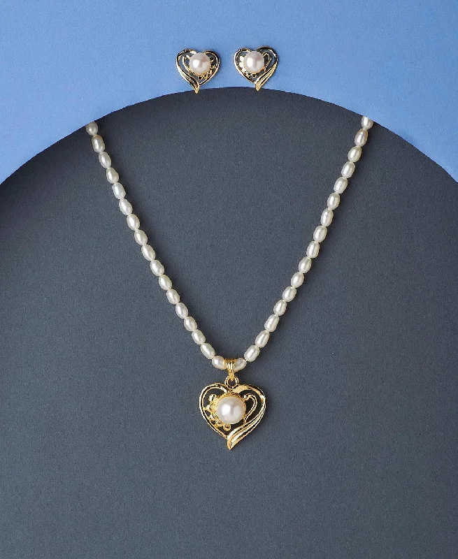 Crystal-woven necklaces-Heart Shaped Real Pearl Necklace Set