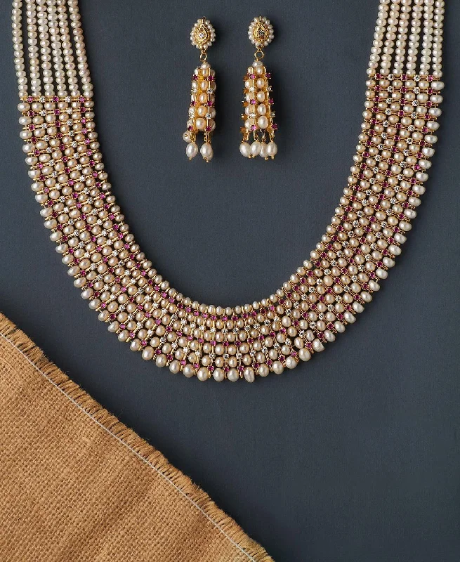 Fiber tassel necklaces-Gorgeous and Trendy Jodha Akbar Necklace Set