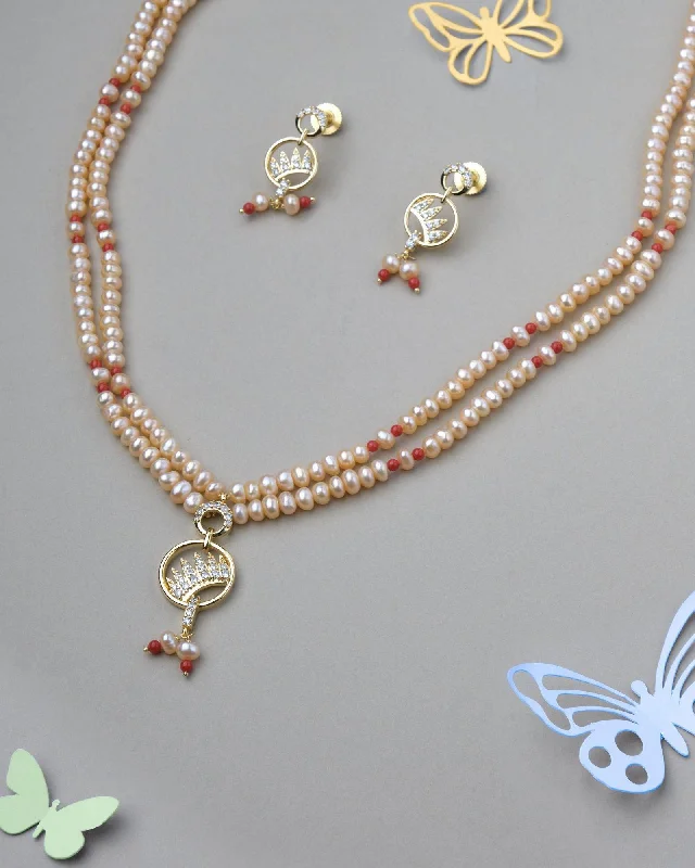 Loop knot necklaces-Ravishing Pearl Necklace Set