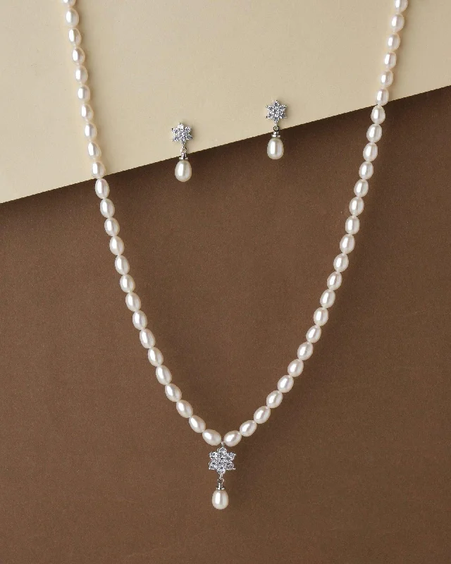 Pure crystal necklaces-Pretty Pearl Necklace Set