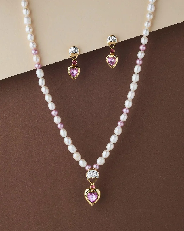 Petite charm necklaces-Pretty Heart Necklace Set