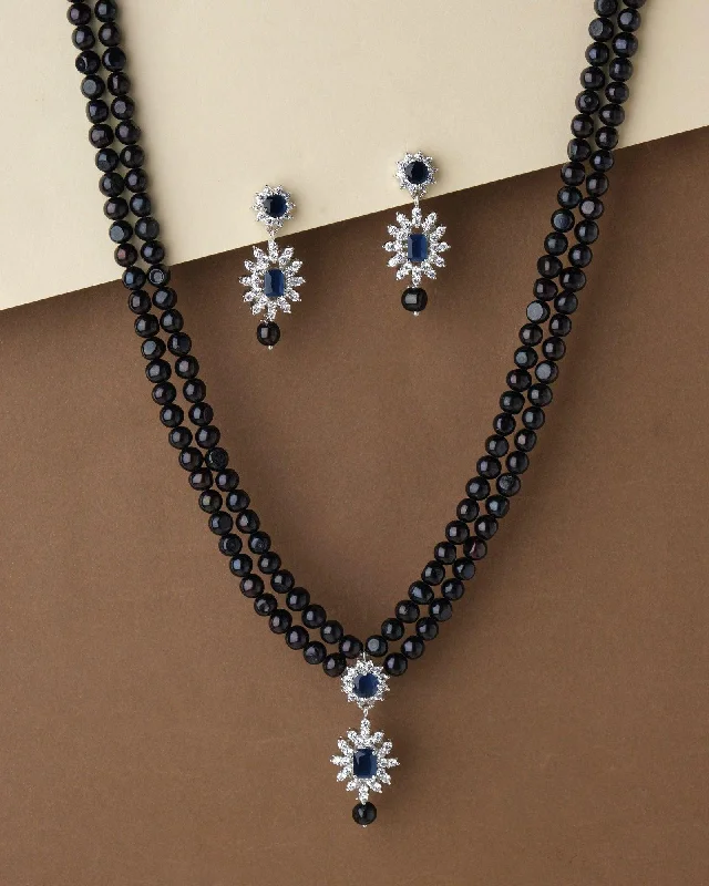 Galaxy charm necklaces-Ravishing Pearl Necklace Set