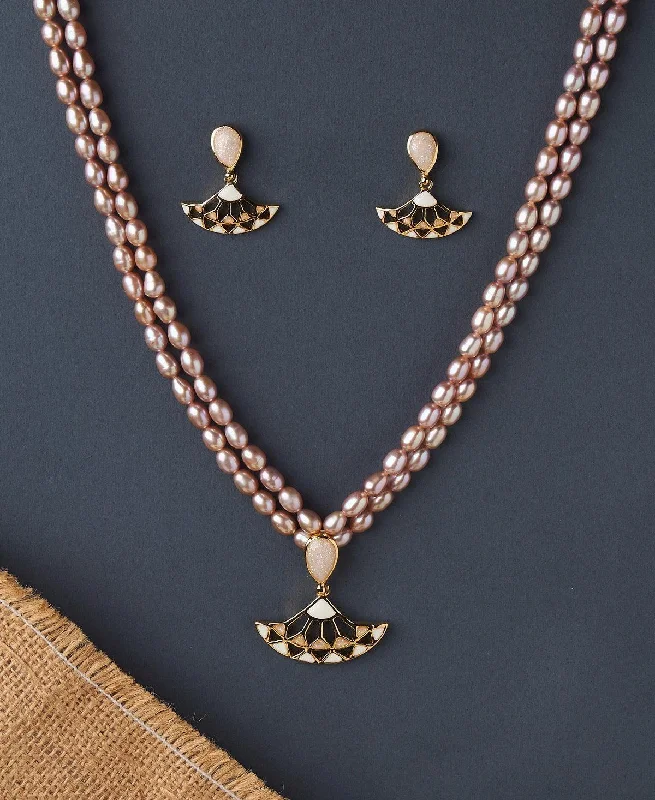 Swirl shape necklaces-Pretty Enamel Pearl Necklace Set