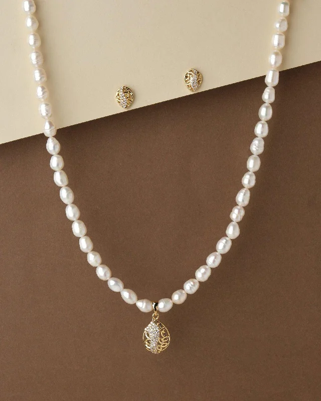 Rope braid necklaces-Pretty Pearl Necklace Set