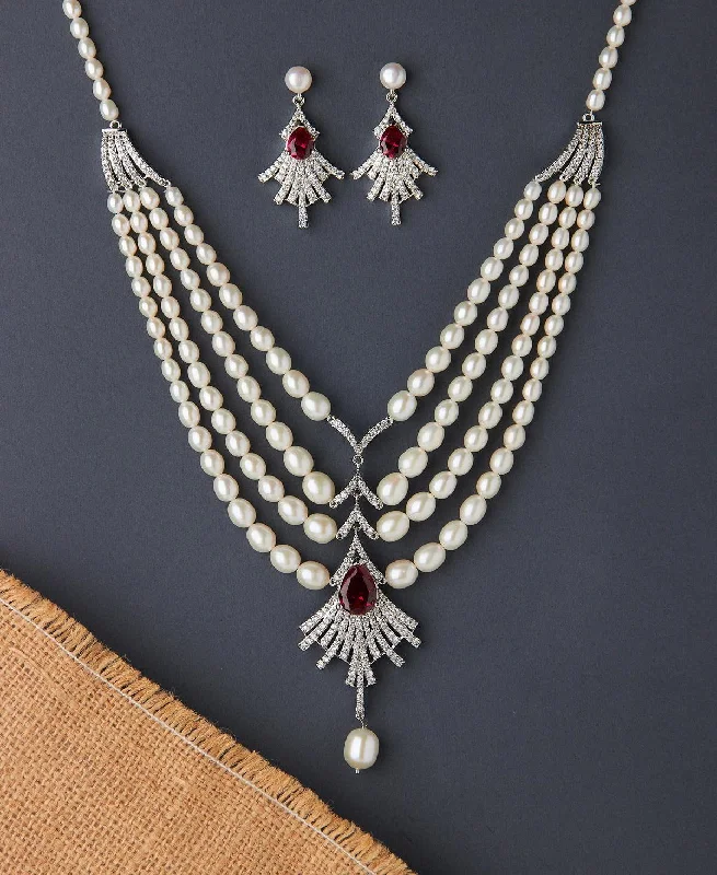 Ruby pendant necklaces-Gorgeous Stone Studded Pearl Necklace Set