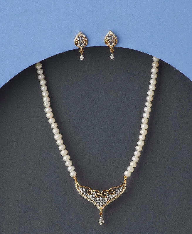 Retro deco necklaces-Mangalsutra Design Pearl Necklace Set