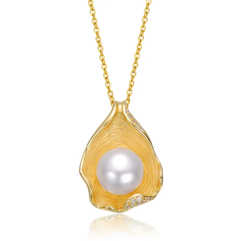 Drape-style necklaces-Delphine Pearl Mollusk Pendant Necklace