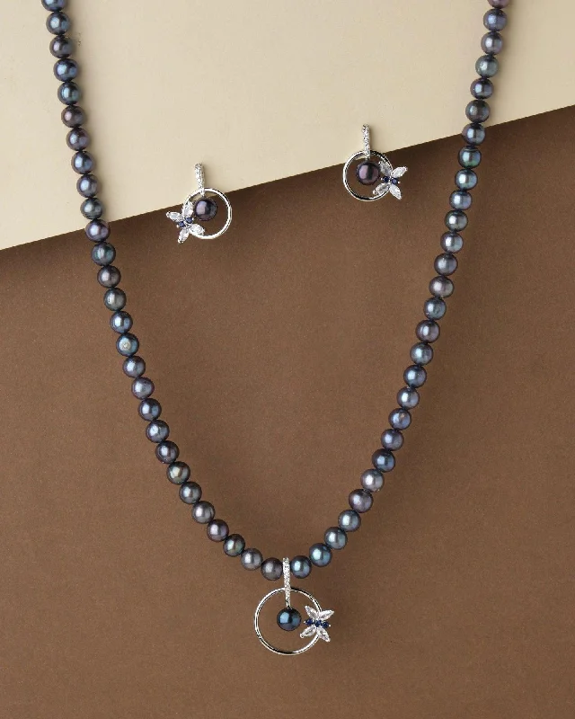 Vibrant enamel necklaces-Pretty Pearl Necklace Set